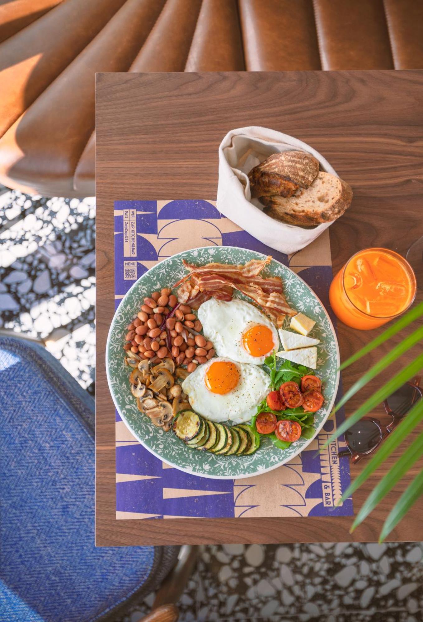 Apartment With Rated Breakfast Zap *